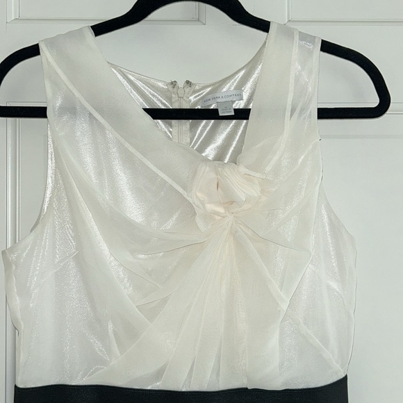 NY&Co: Cream/Black Dress: Size M - Picture 2 of 7